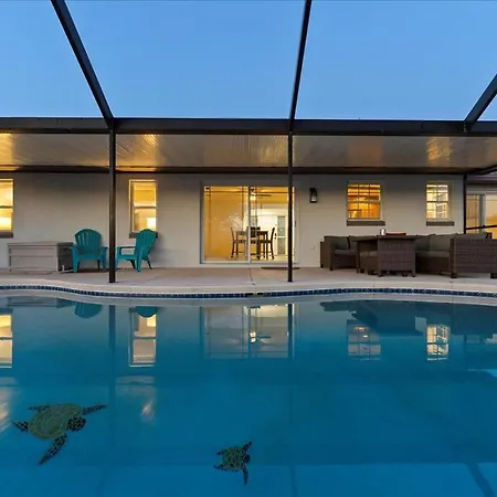 Elegant Canal Front Oasis W Pool Near Beaches